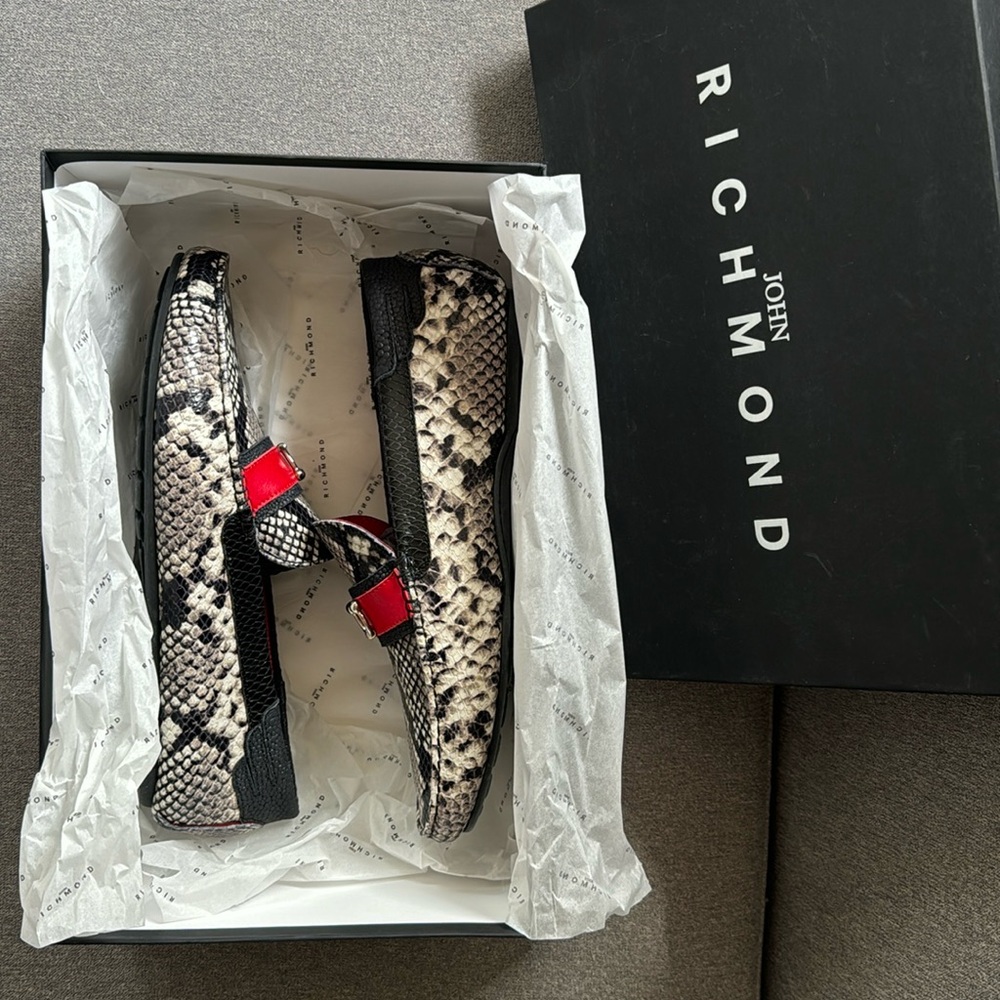 John Richmond python embossed drivers